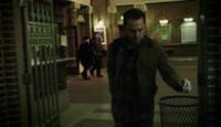 image Sneaky Pete season 1 episode 1